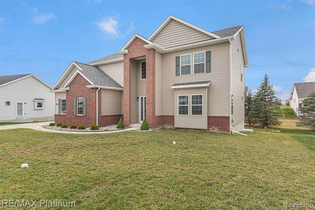 7032 Marigold Drive - Photo 1