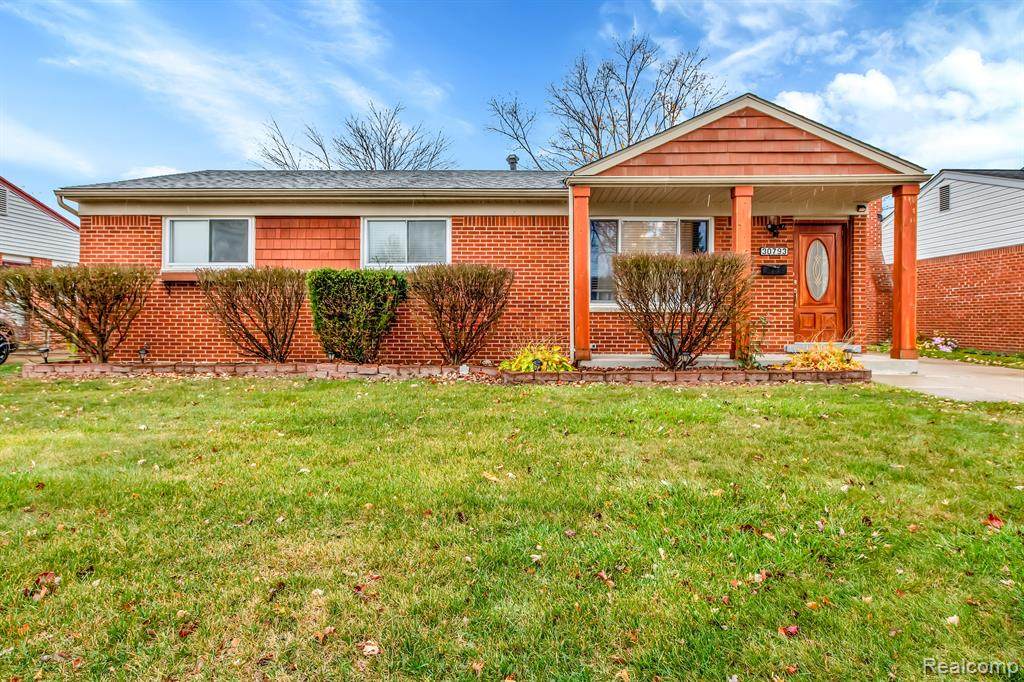 30793 Woodmont Drive - Photo 1