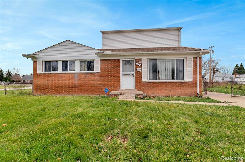 4556 Springhill Avenue - Photo 1