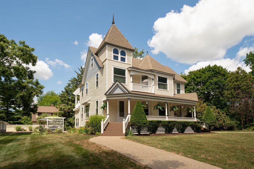 304 Sprague Avenue - Photo 1