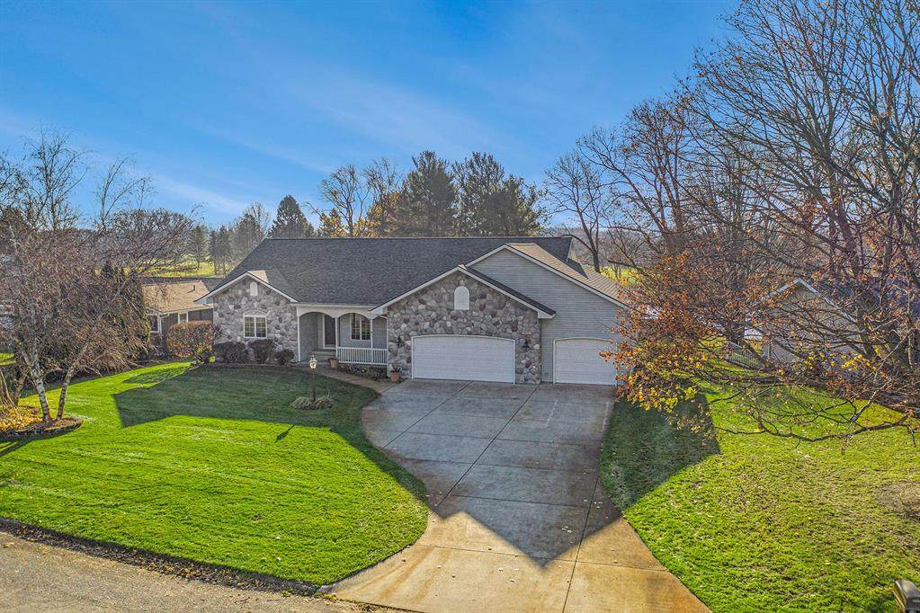 56267 Fairway Drive - Photo 1