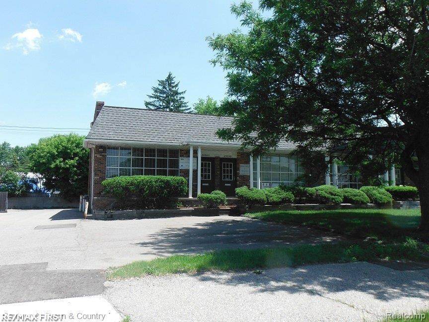29906 Orchard Lake - Photo 1