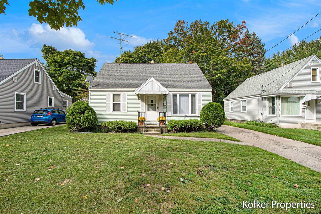 1225 Burke Avenue - Photo 1