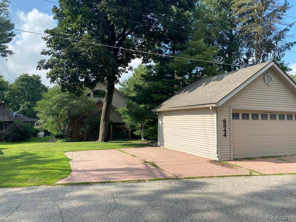 8344 Lagoon Street - Photo 1