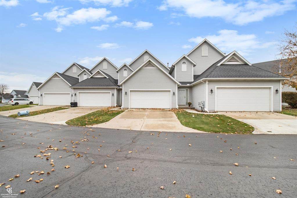 753 Pointe Drive - Photo 1