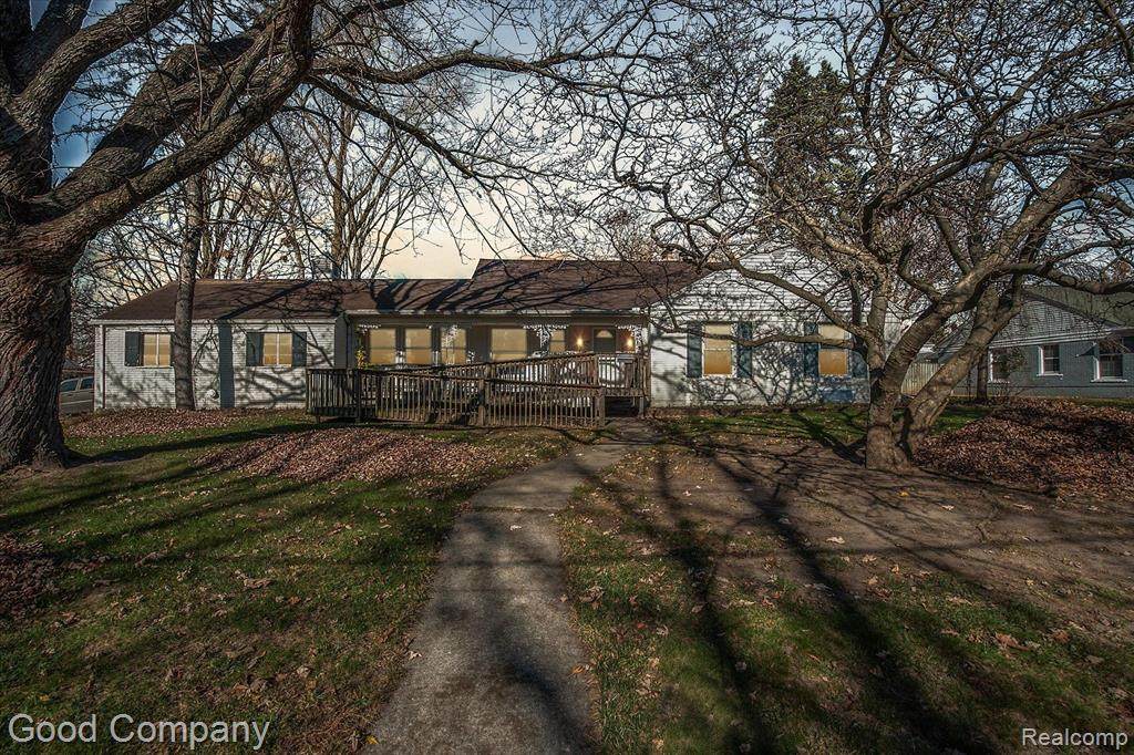 35454 Elm Street - Photo 1