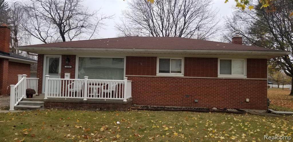 15224 Paris Street - Photo 1