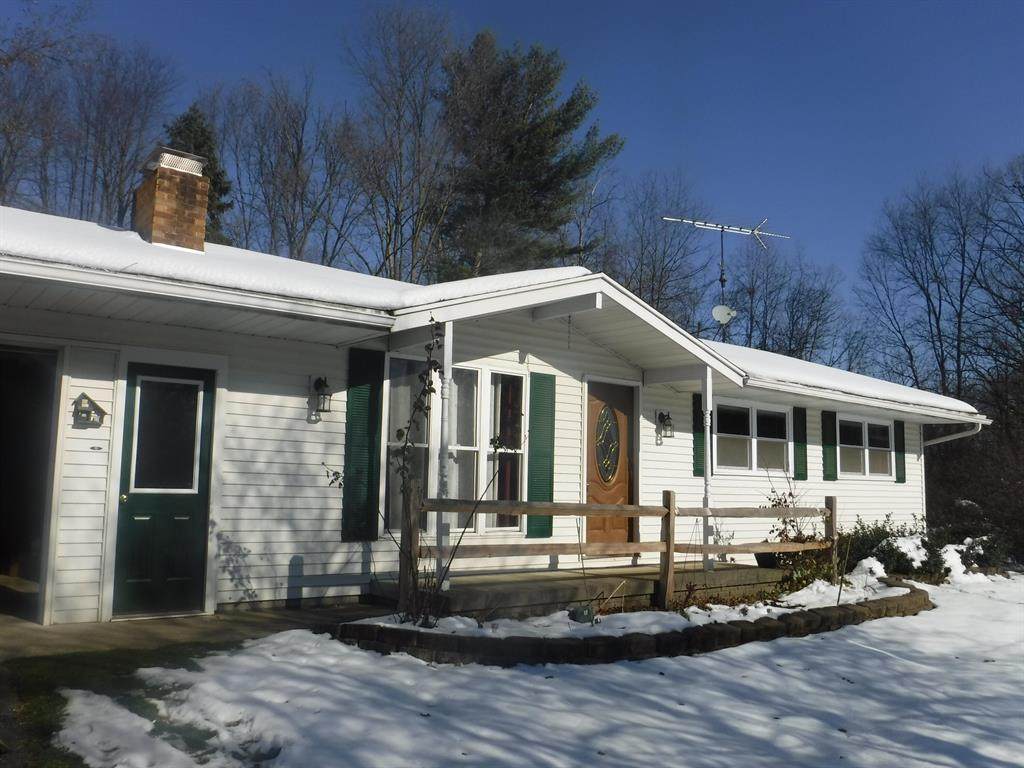 121 Sherwood Drive - Photo 1