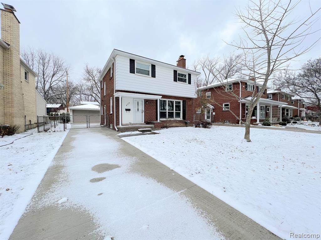 625 Selfridge Boulevard - Photo 1