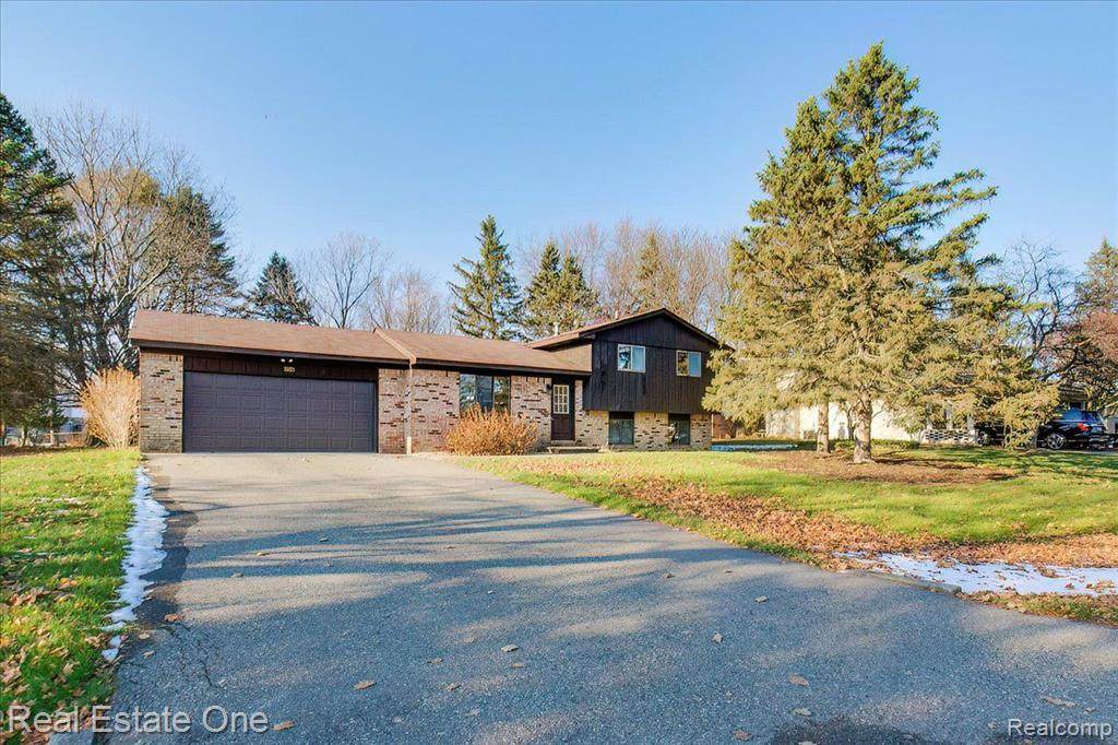 3051 Silverstone Lane - Photo 1