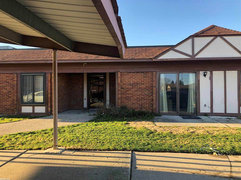 29900 Grand Oaks - Photo 1