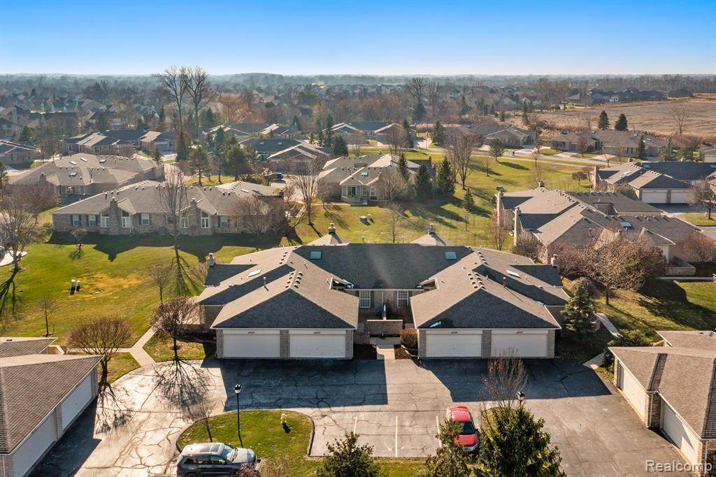 50265 Paradise Court - Photo 1