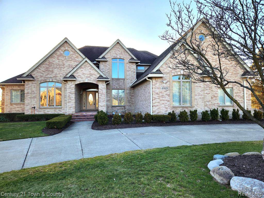 49819 Cooke Avenue - Photo 1