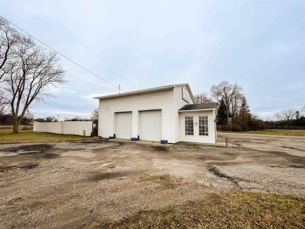 13481 Saginaw Rd - Photo 1