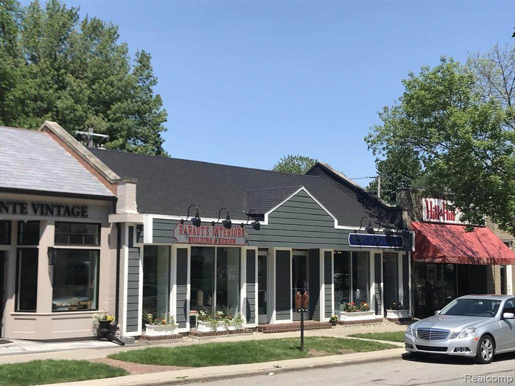 19519 Mack Ave - Photo 1