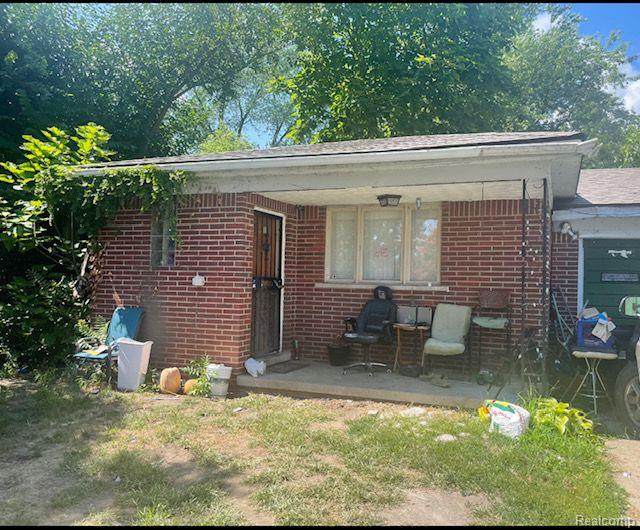 17431 Windsor Street - Photo 1
