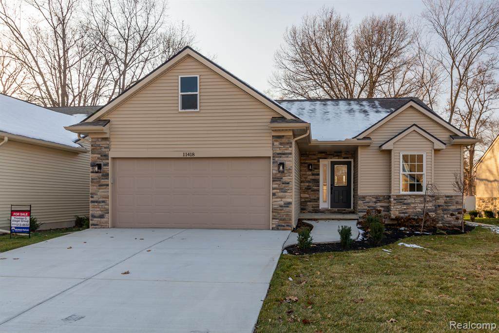 11418 Hidden Oaks Drive - Photo 1