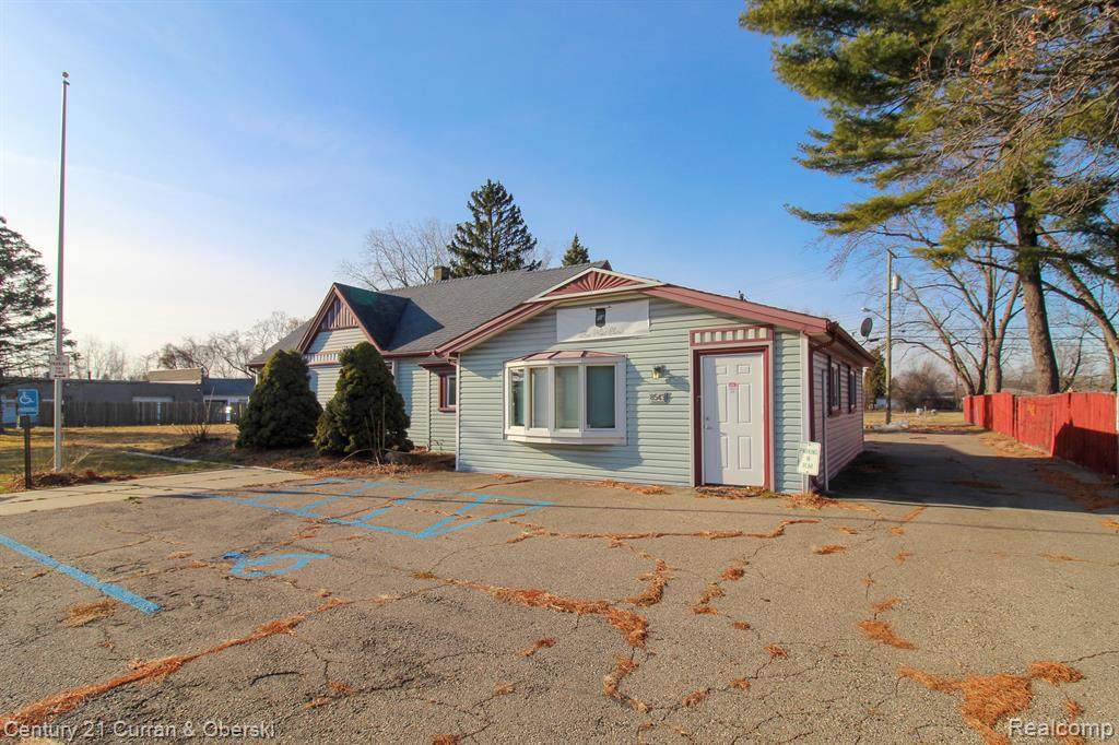 8543 Inkster Road - Photo 1