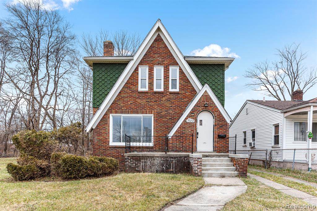 14652 Griggs Street - Photo 1