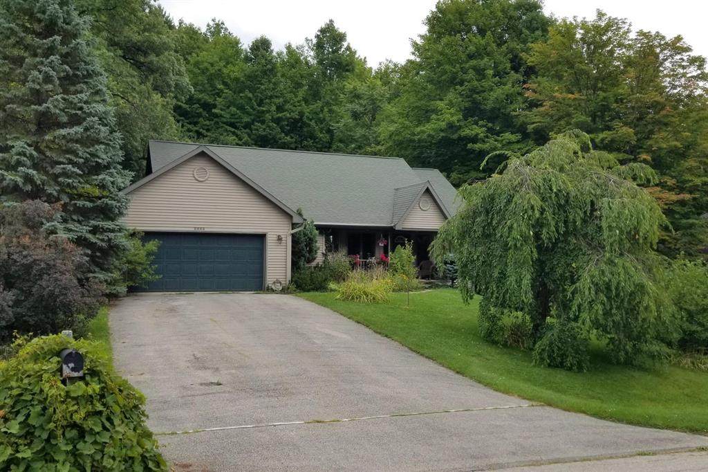 3652 Woodside Drive - Photo 1