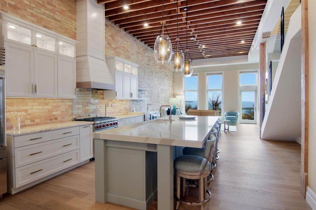 109 Front Street - Photo 1