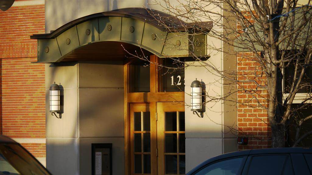 125 Park Street - Photo 1