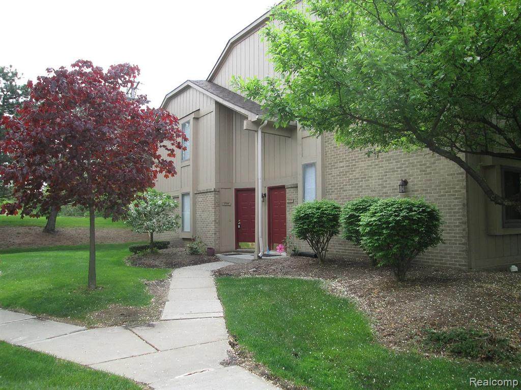 27244 Evergreen Road - Photo 1