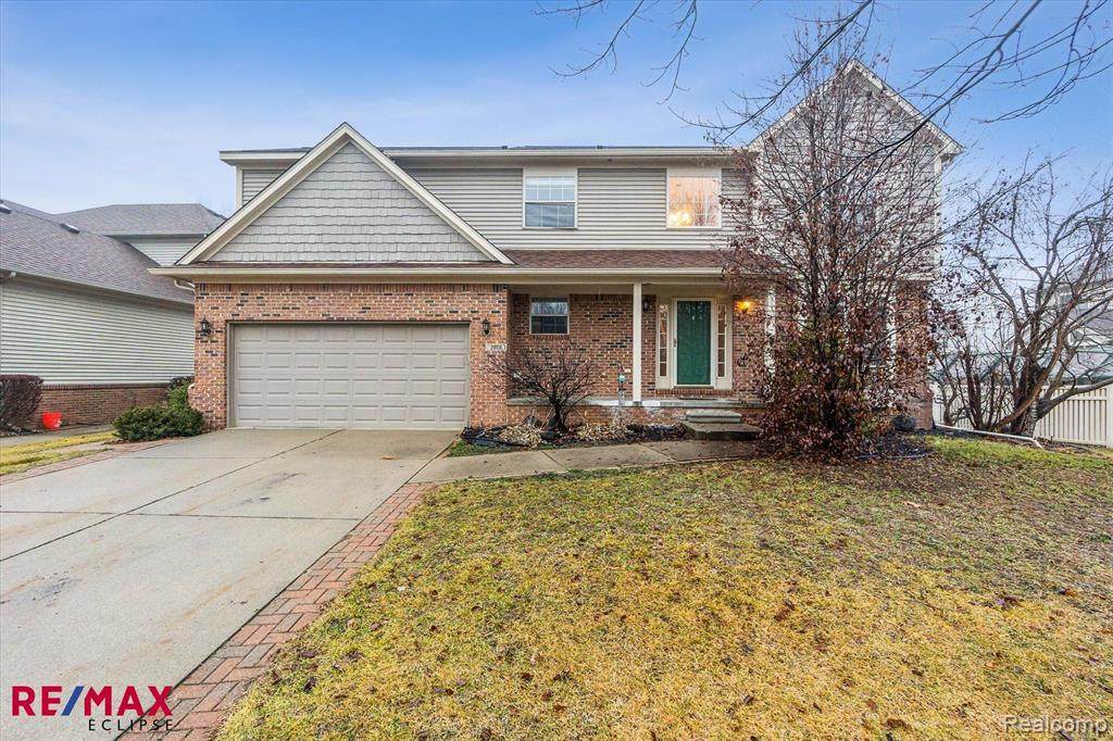 7878 Oakland Manor Drive - Photo 1