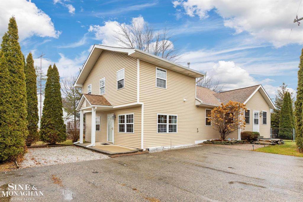 226 Roselawn - Photo 1