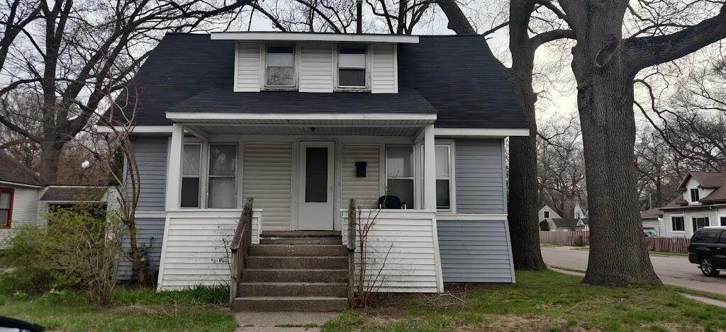 3001 7th Street - Photo 1