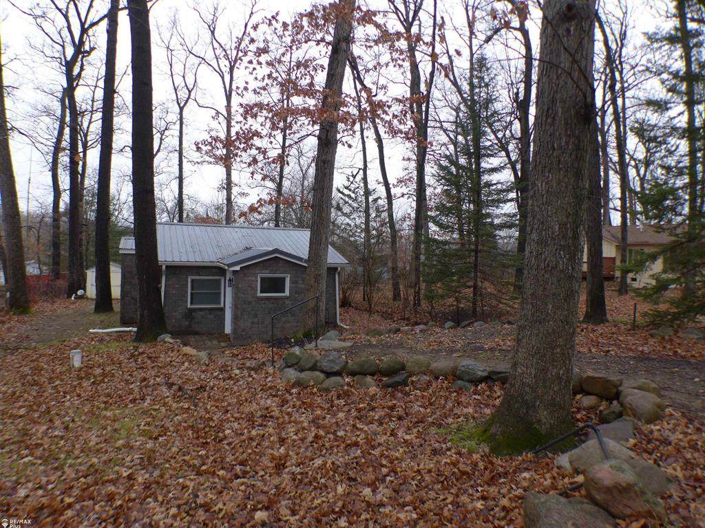 1718 Hayes Road - Photo 1