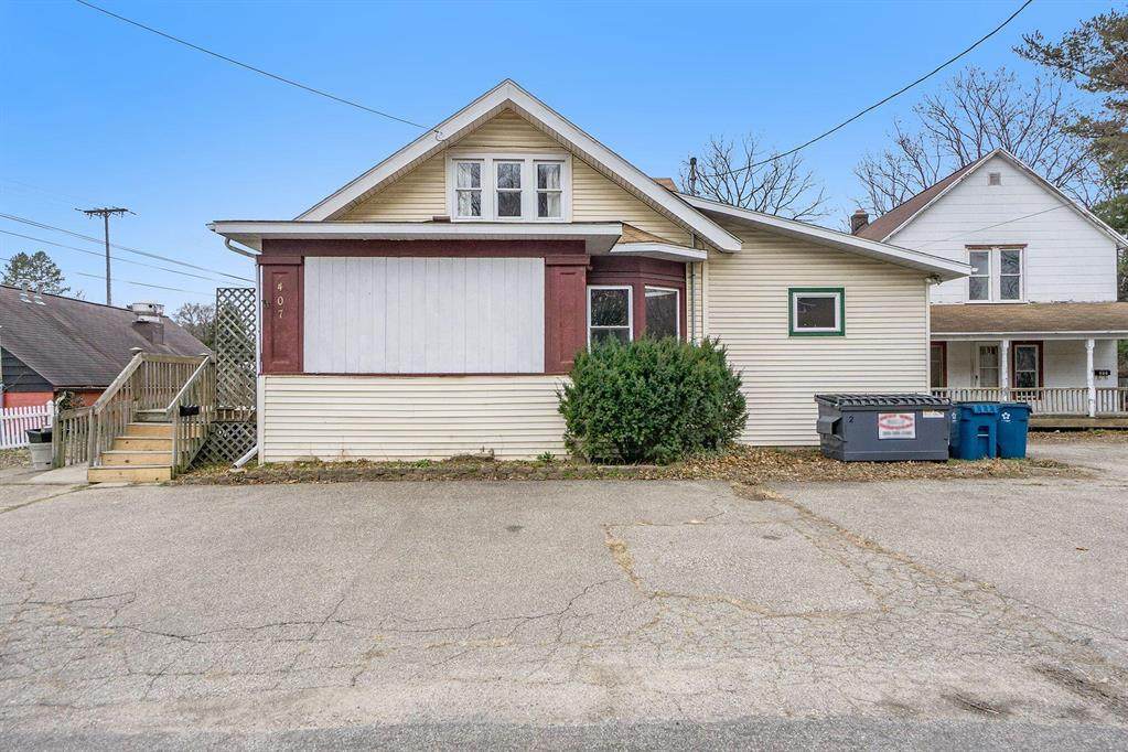 407 Clarendon Street - Photo 1