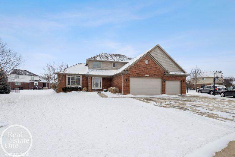 45876 Knollwood Ct - Photo 1