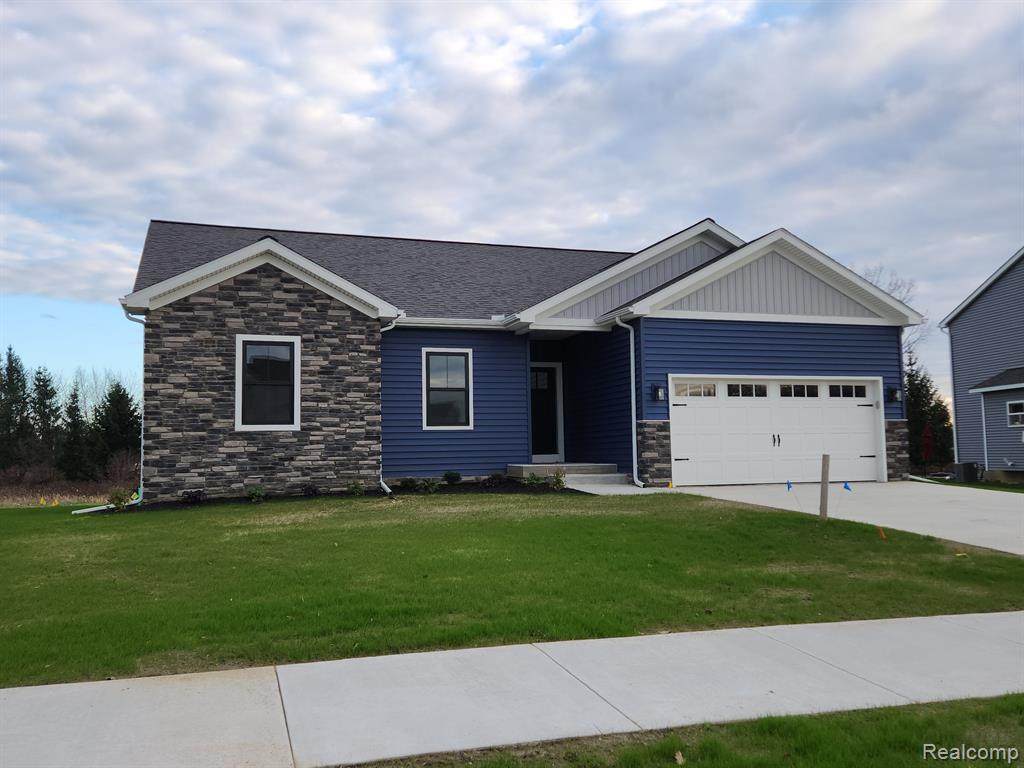 10482 Cobblestone Boulevard - Photo 1