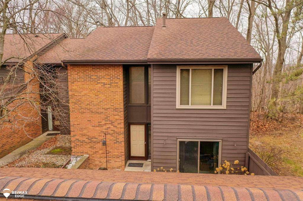 2060 Walden Court - Photo 1