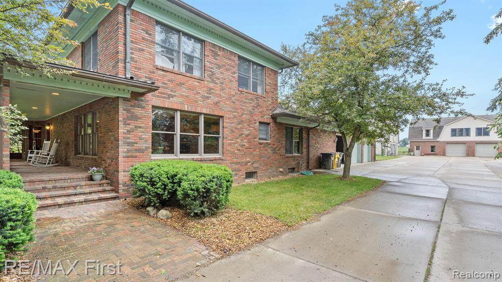 2265 Oxford Road - Photo 1