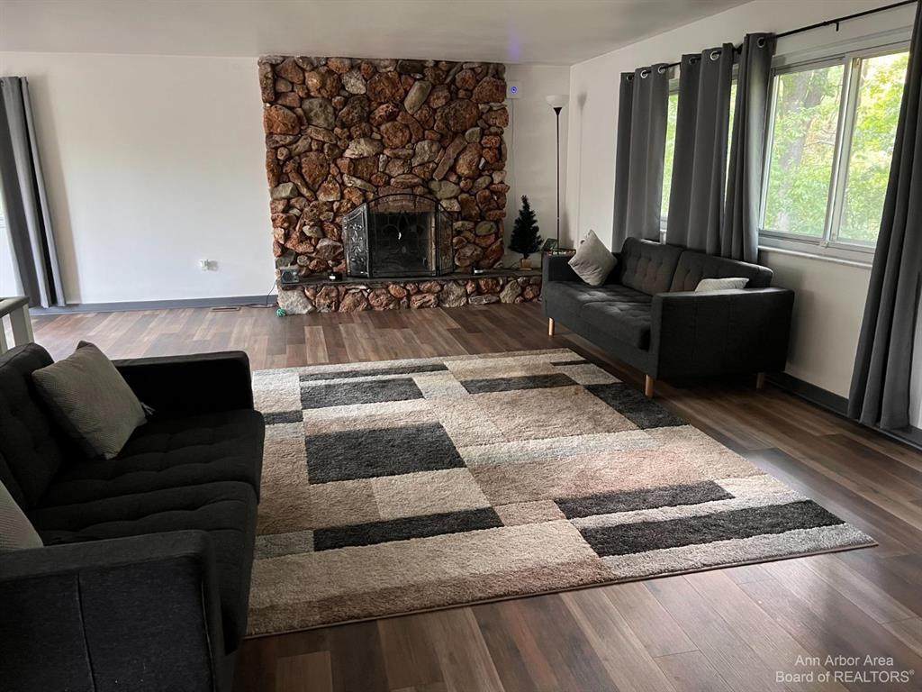 10930 Green Oaks Drive - Photo 1