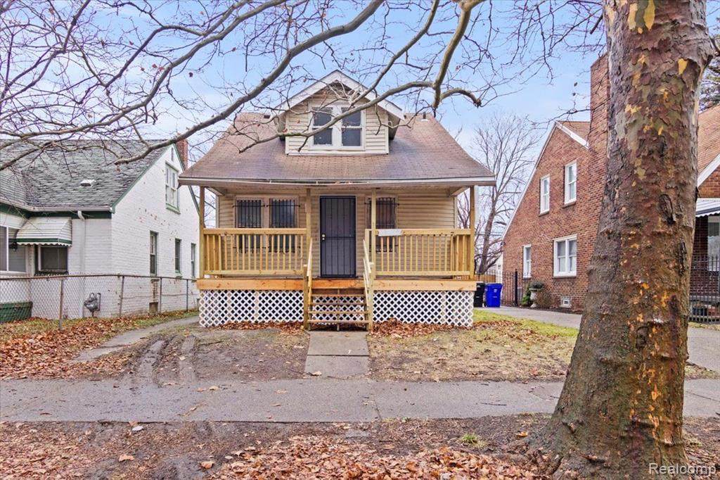 19255 Greeley Street - Photo 1
