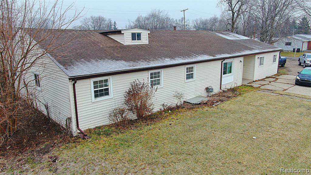 16628 Allen Road - Photo 1