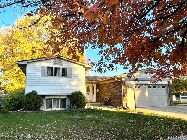 7206 Hillsboro Drive - Photo 1