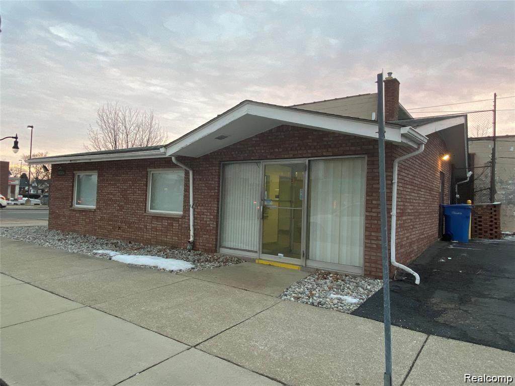 10356 Warren Avenue - Photo 1