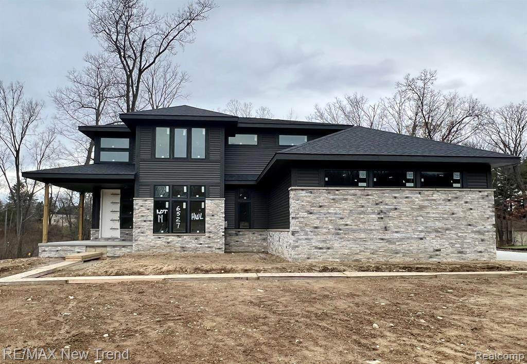 6527 Cambridge Circle - Photo 1