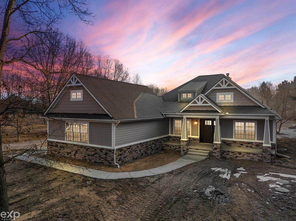 1439 Larkspur - Photo 1