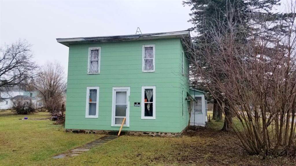 613 Pine Street - Photo 1