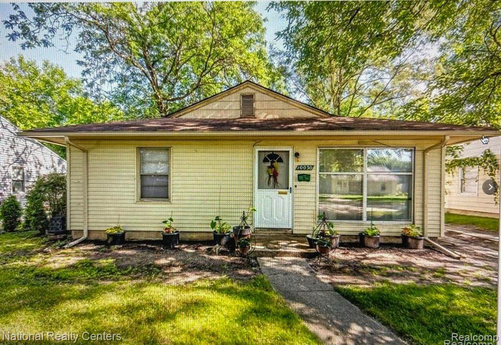 10030 Albany Street - Photo 1