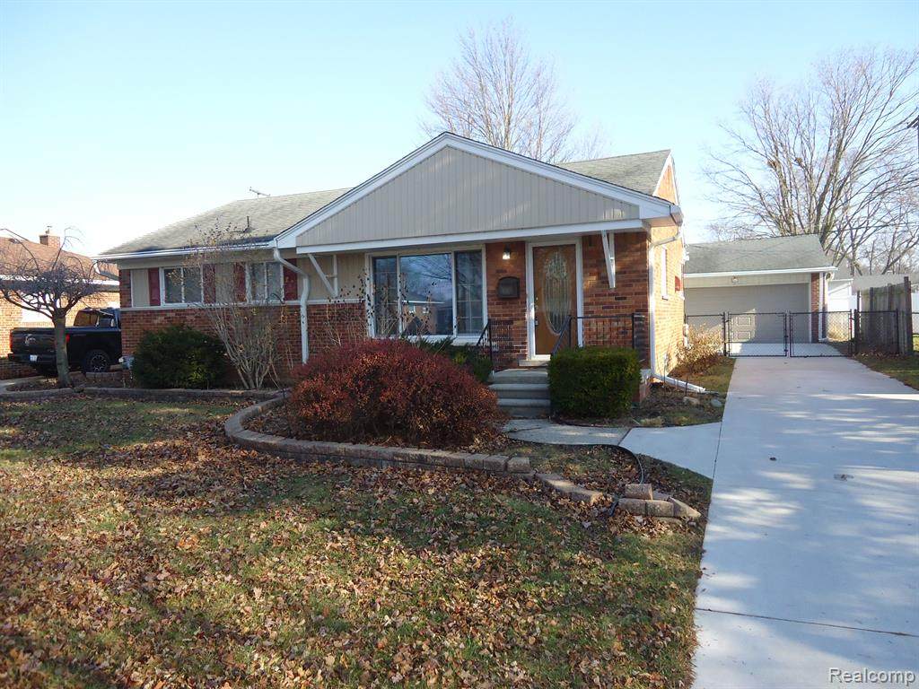 1040 Chippewa Street - Photo 1