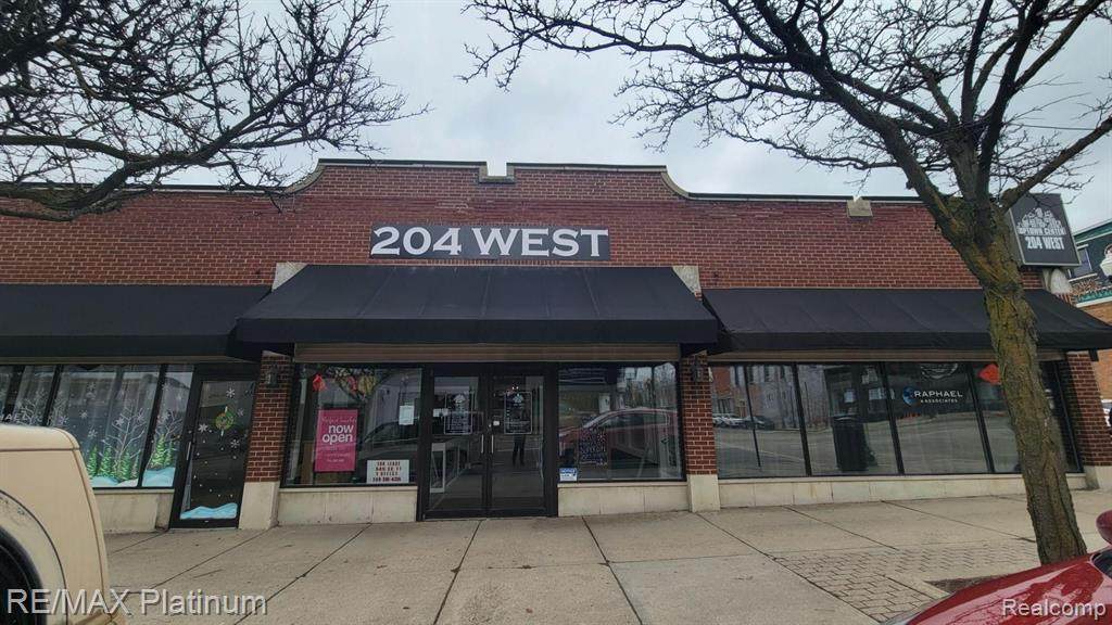 204 Grand River - Photo 1