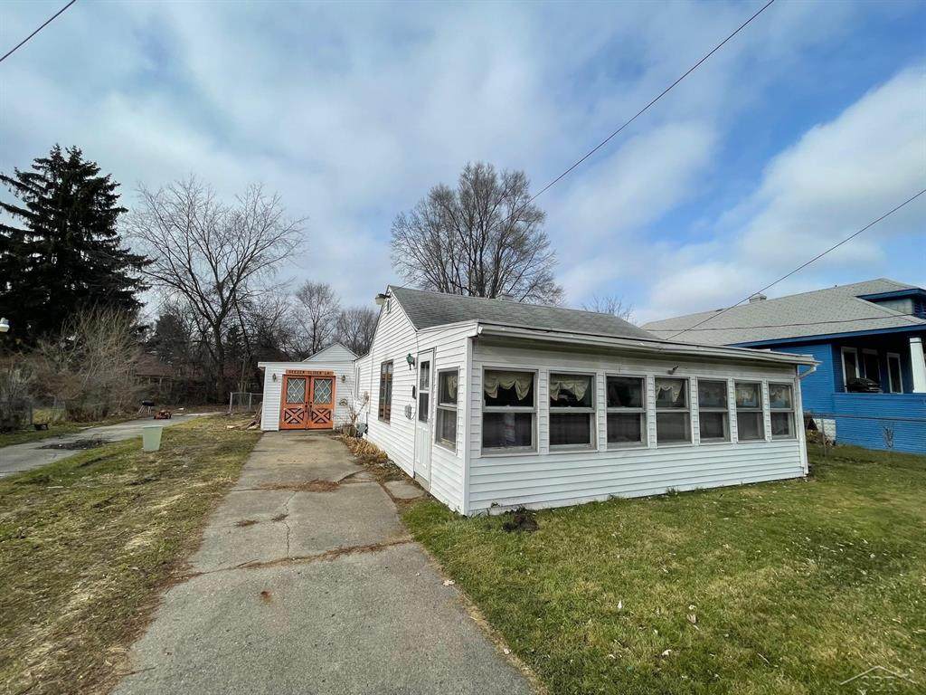 2601 Maplewood - Photo 1