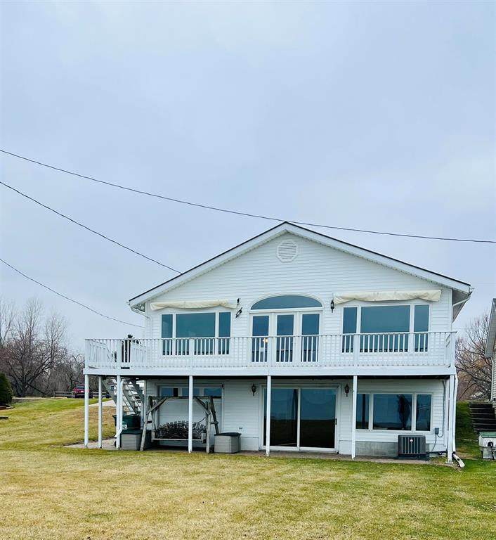 625 Lake St - Photo 1