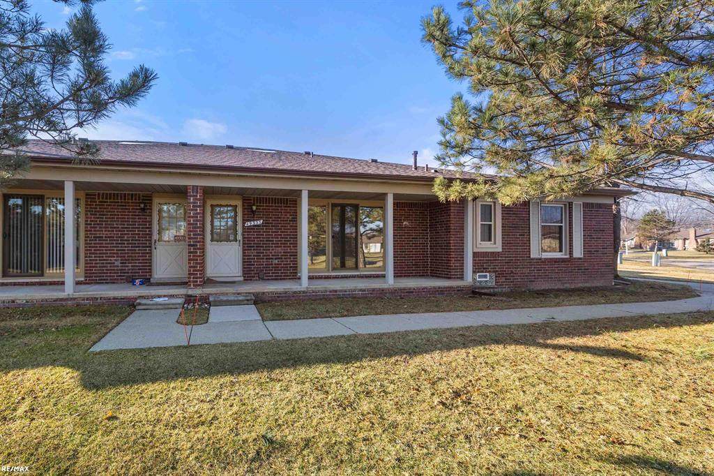 49335 Glasco St - Photo 1